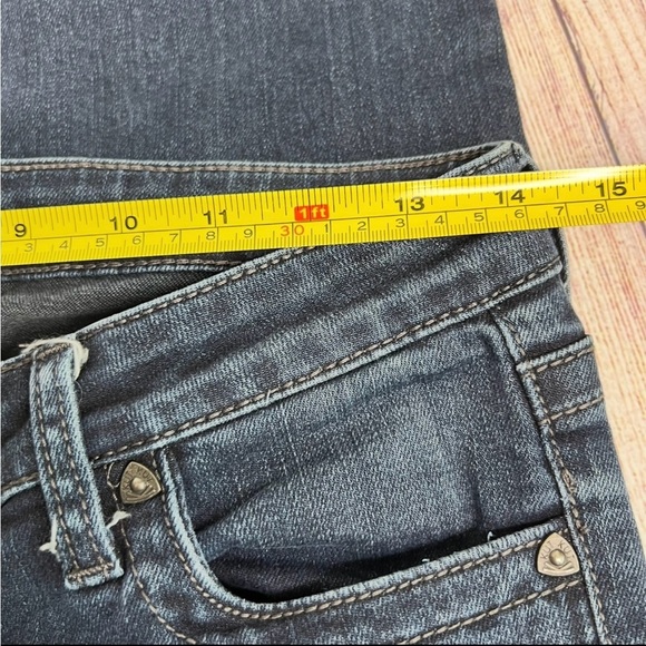 Kut From The Kloth Straight Leg Jeans 2 - Picture 5 of 8